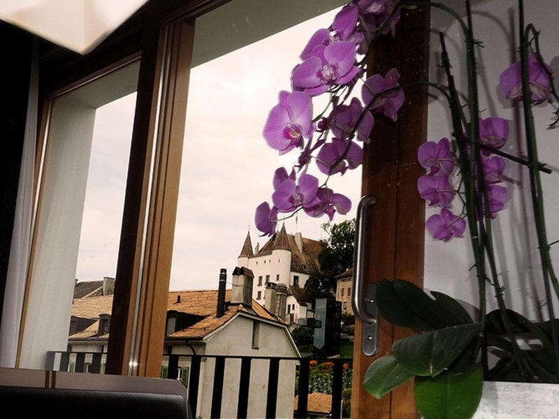 hotel real nyon by happyculture