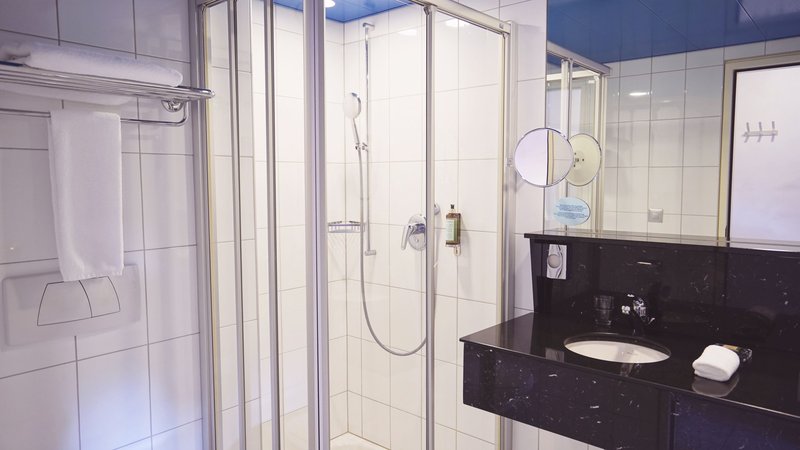 hotel real nyon by happyculture