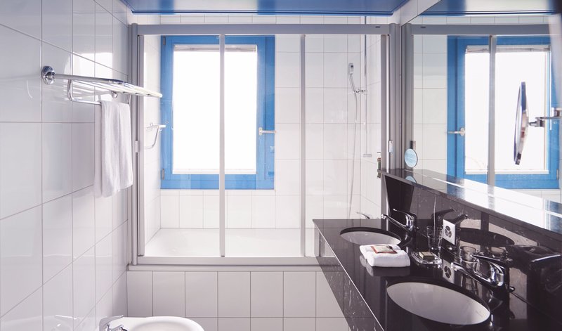 hotel real nyon by happyculture