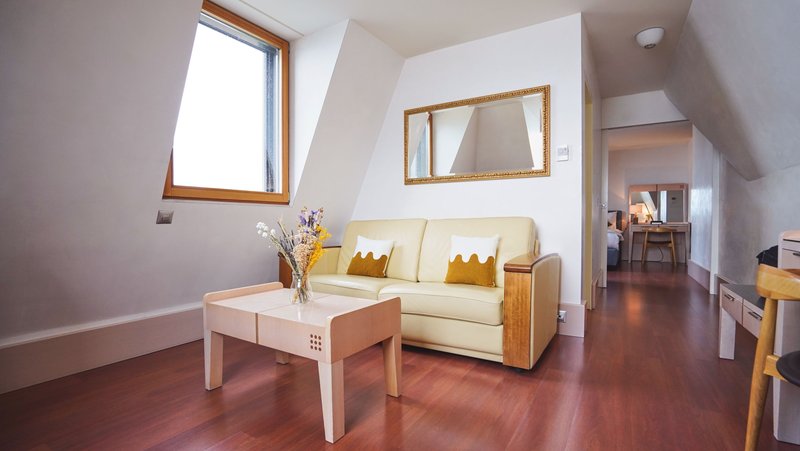 hotel real nyon by happyculture