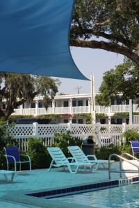 southern oaks inn