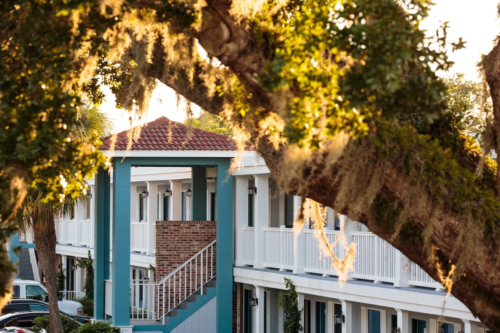 southern oaks inn