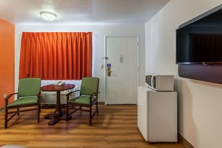 super 8 by wyndham dunnigan