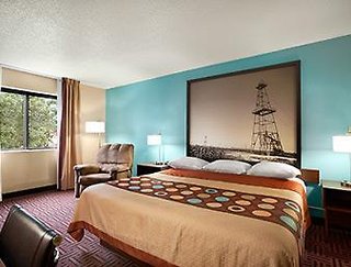 Super 8 By Wyndham Salem,Carlyle Lake>>Alma,2 star