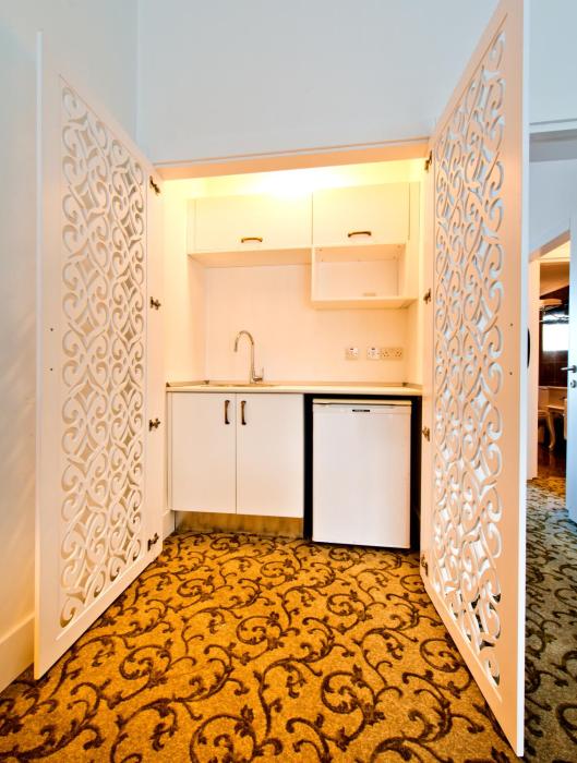 the olive tree hotel