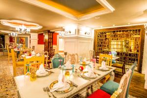 the olive tree hotel