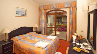 the olive tree hotel