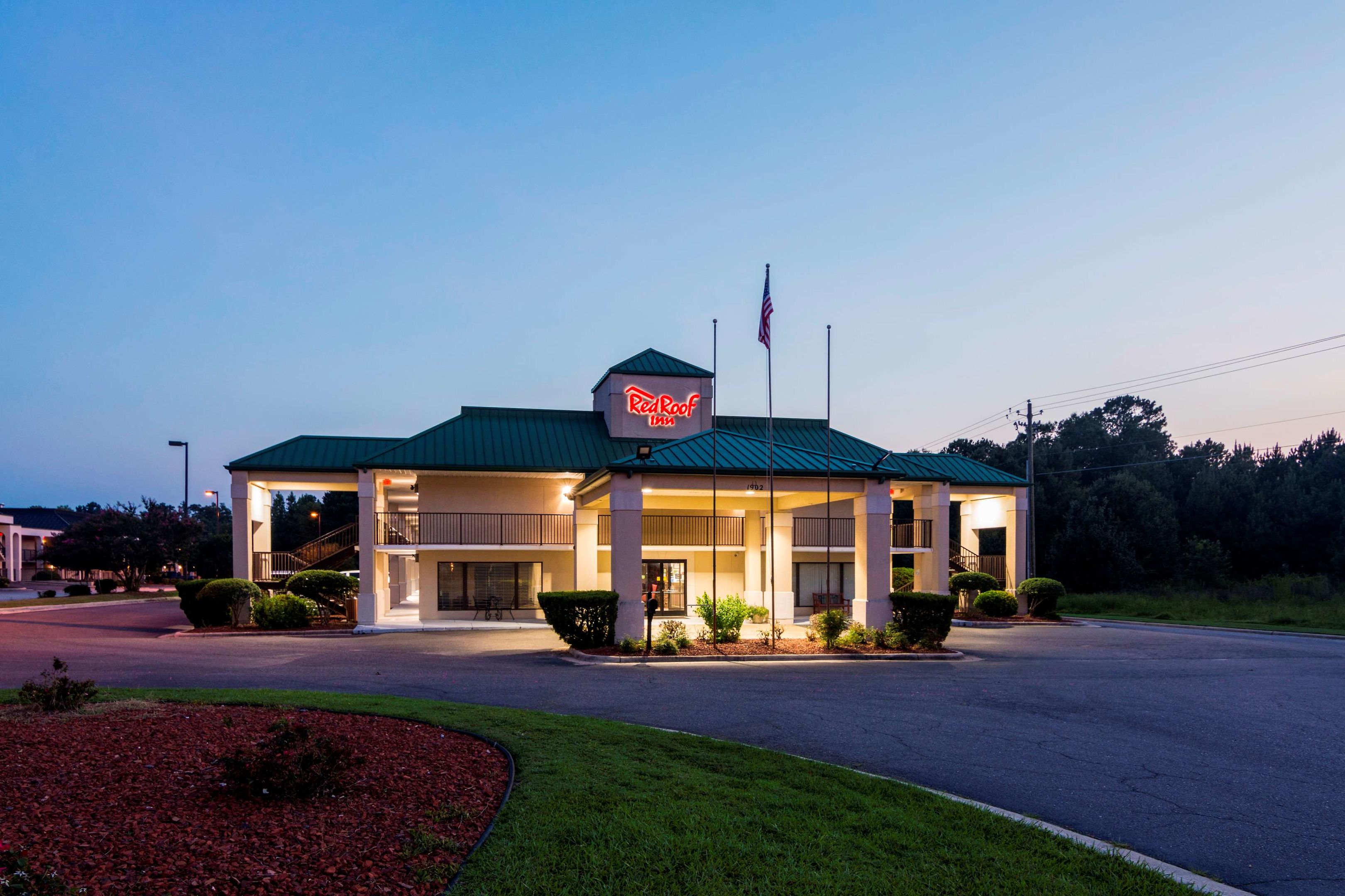 red roof inn fayetteville i 95