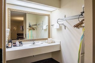 red roof inn fayetteville i 95