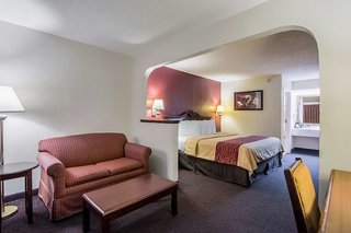 red roof inn fayetteville i 95