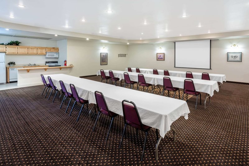 inn at lander travelodge by wyndham