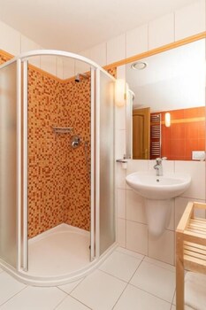 wellness pension slunecnice and restaurace farma