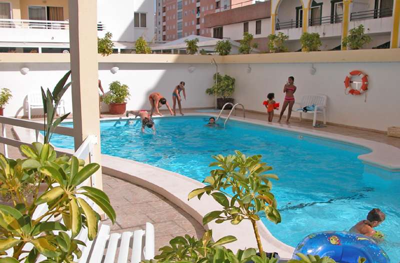 aparthotel calema avenida jardim