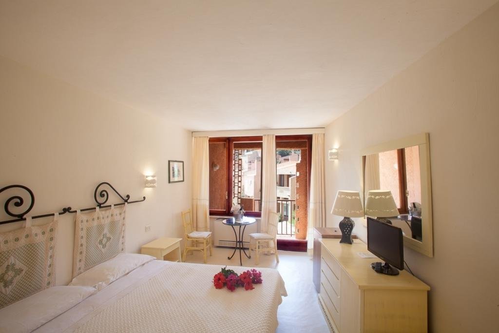 hotel cala lunga