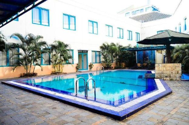 grand cikarang hotel