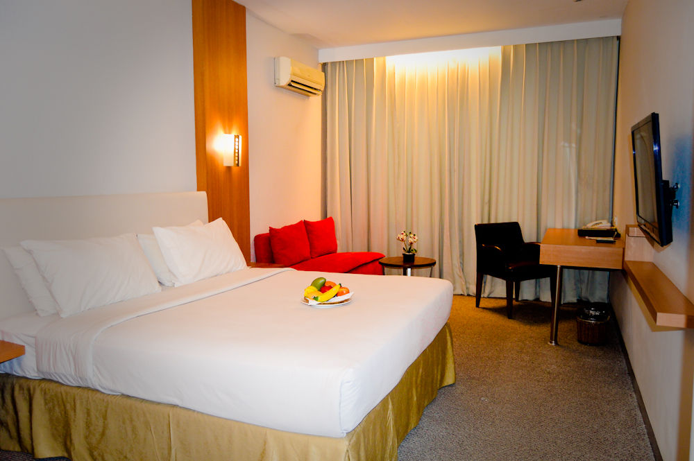 grand cikarang hotel