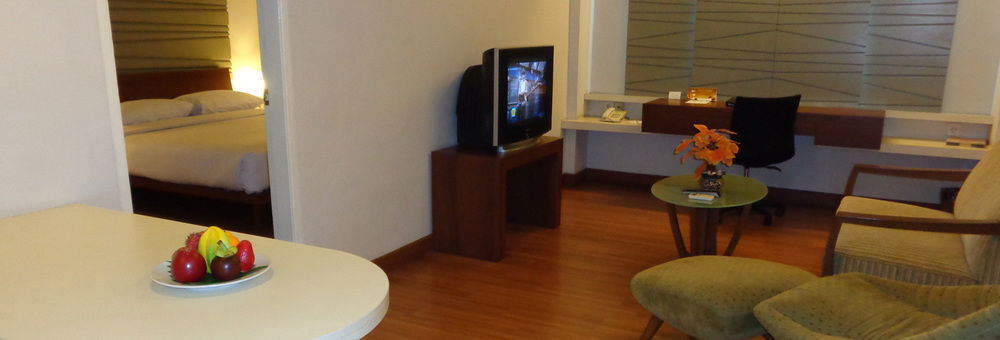 grand cikarang hotel