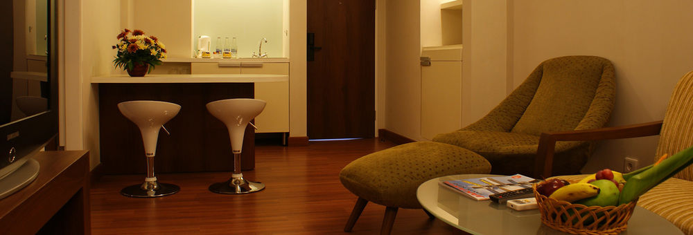 grand cikarang hotel