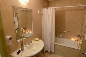 Hathor Hotels Mendoza,Guaymallen>>Dorrego,3 star