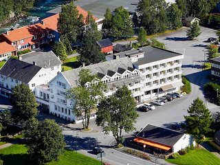first hotel kinsarvik