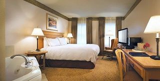 Inn On The Square,Cape Cod>>Barnstable County,4 star