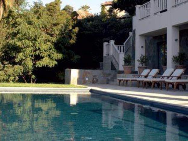 casa higueras adults only