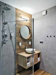 witek hotel and conference centre