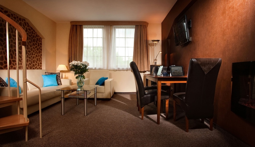 witek hotel and conference centre