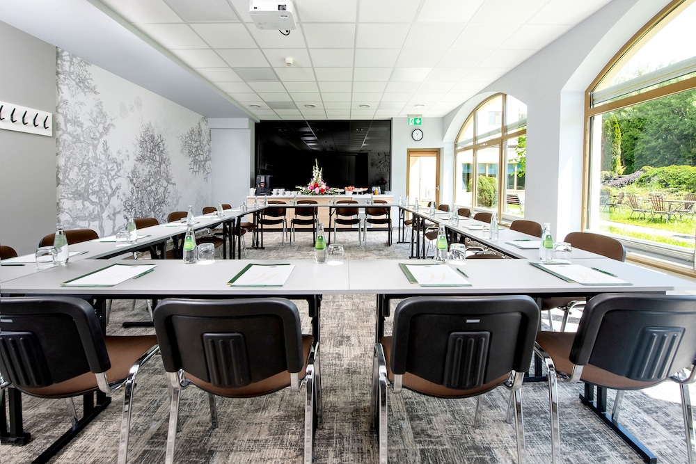 witek hotel and conference centre