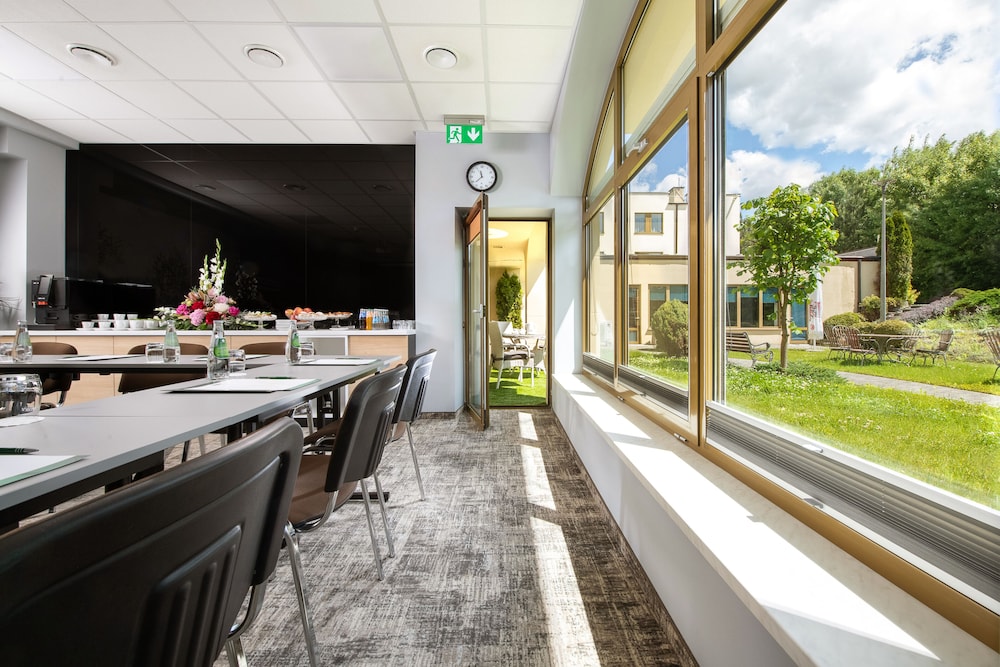 witek hotel and conference centre