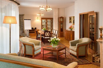 witek hotel and conference centre