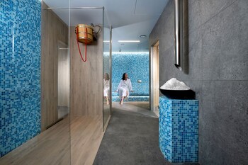 witek hotel and conference centre