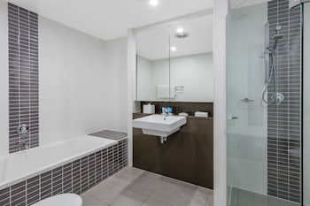 meriton suites kent street sydney