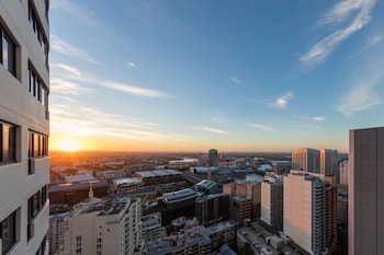 meriton suites kent street sydney
