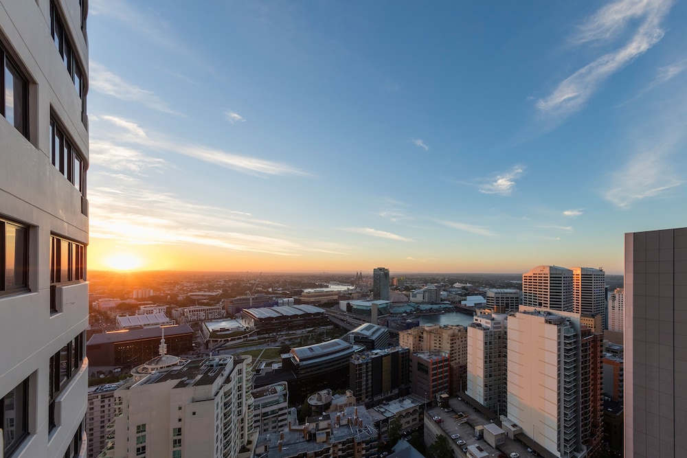 meriton suites kent street sydney