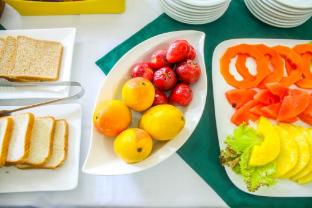 Eco Hotel Mariscal,Beethoven's Fountains>>San Salvador,3 star