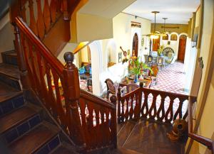 hotel los balcones leon