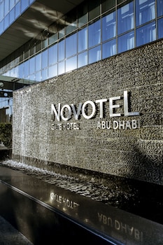 novotel abu dhabi gate
