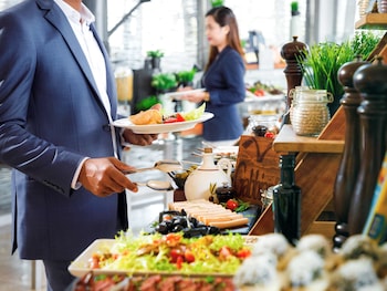 novotel abu dhabi gate