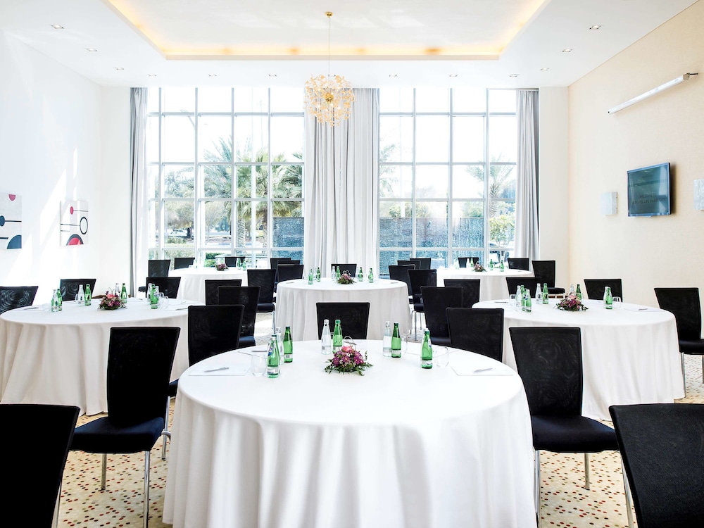 novotel abu dhabi gate