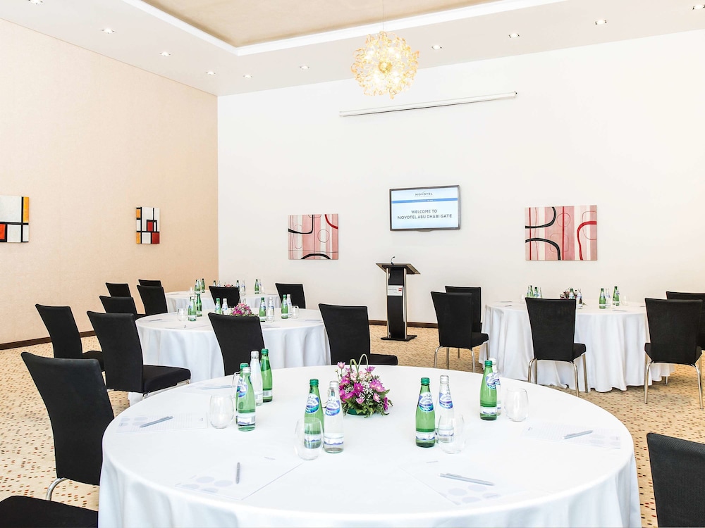 novotel abu dhabi gate