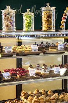 novotel abu dhabi gate