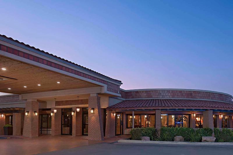 Stevens Inn A Howard Johnson By Wyndham,Carlsbad Caverns National Park>>Carlsbad,3 star