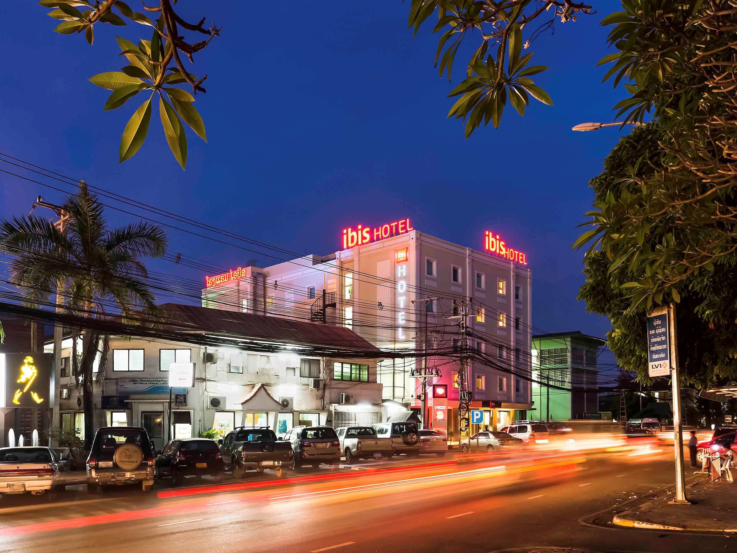 ibis vientiane nam phu
