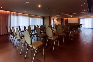 golden tulip sao joao da madeira