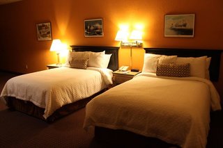 The Suites Hotel At Waterfront Plaza,,3 star