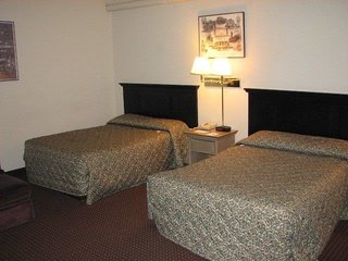 The Suites Hotel At Waterfront Plaza,,3 star