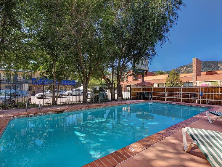 boulder university inn