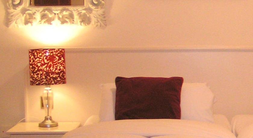 the old quarter townhouse