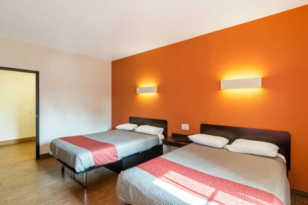 motel 6 bell gardens